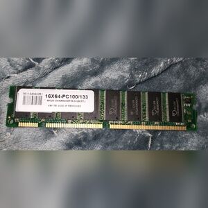 High-Performance 128 MB SDRAM DIMM desktop memory module